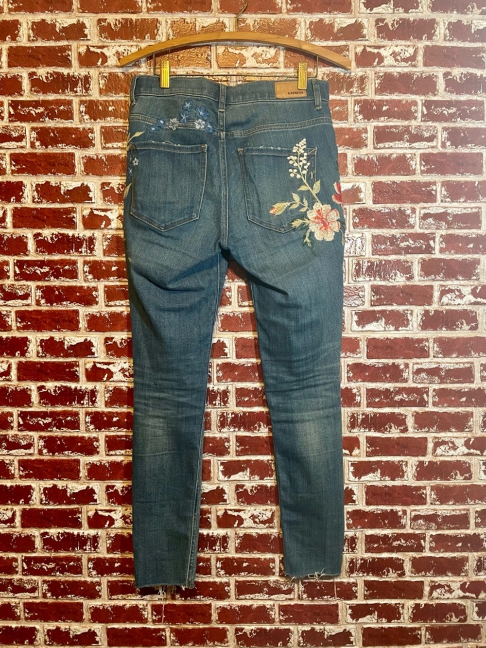 Express Floral Embroidered High Rise Skinny Ankle Legging.  Boho Festival. 6R - Picture 6 of 13